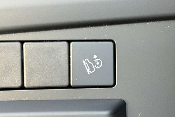 2025 Isuzu D-MAX SX 4X4