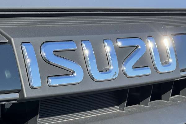 2025 Isuzu D-MAX SX 4X4
