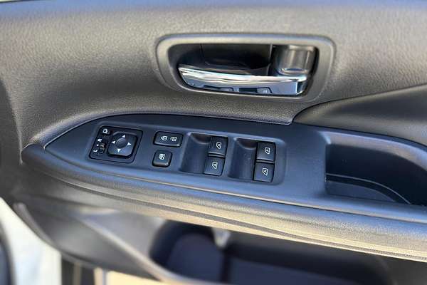 2019 Mitsubishi Outlander LS ZL