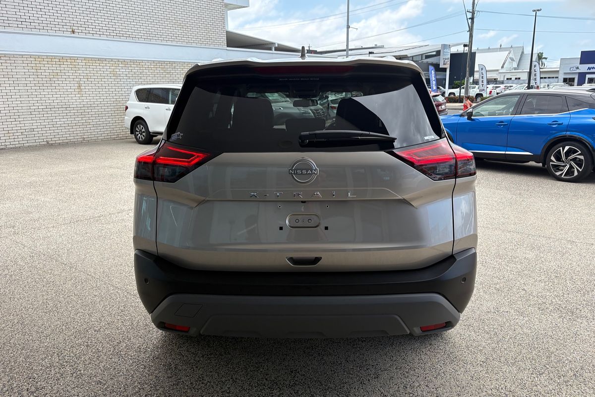 2025 Nissan X-TRAIL ST-L T33