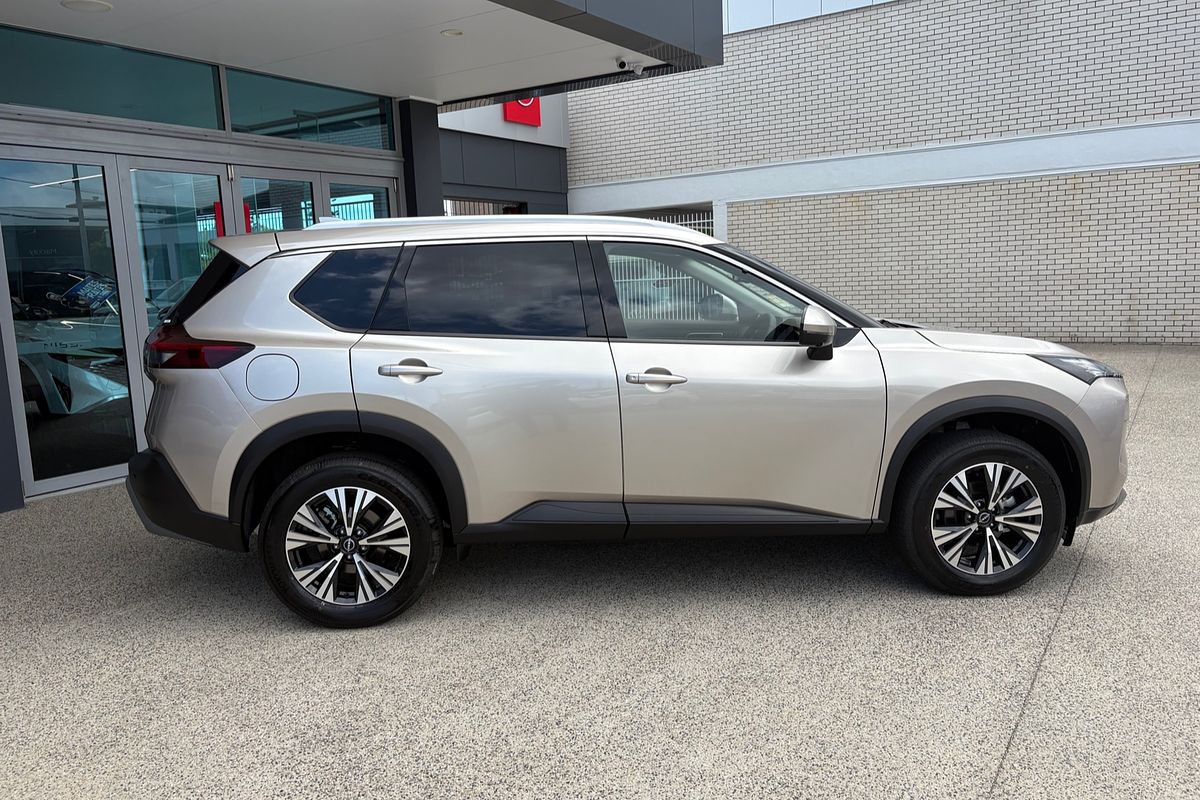 2025 Nissan X-TRAIL ST-L T33