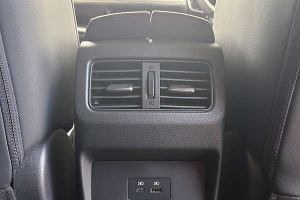 2025 Nissan X-TRAIL ST-L T33