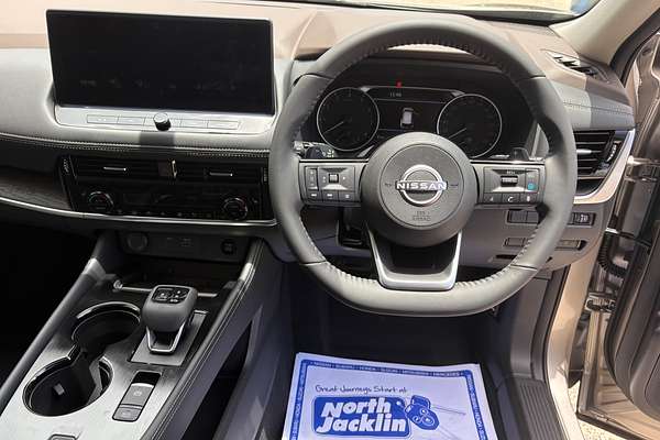 2025 Nissan X-TRAIL ST-L T33