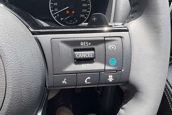 2025 Nissan X-TRAIL ST-L T33