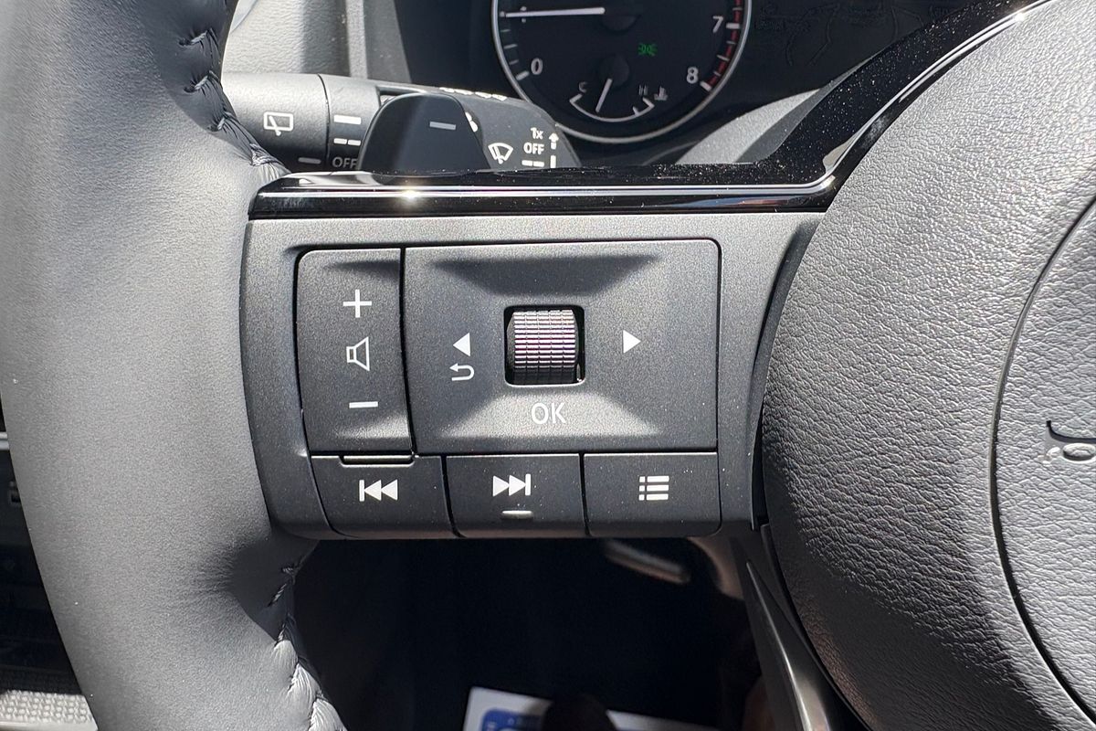 2025 Nissan X-TRAIL ST-L T33