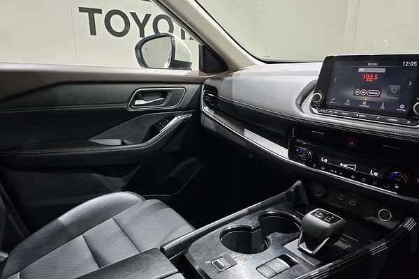 2023 Nissan X-TRAIL ST-L T33