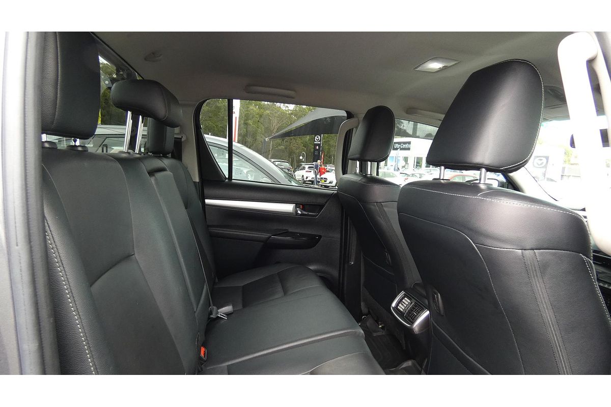 2017 Toyota Hilux SR5 GUN126R 4X4