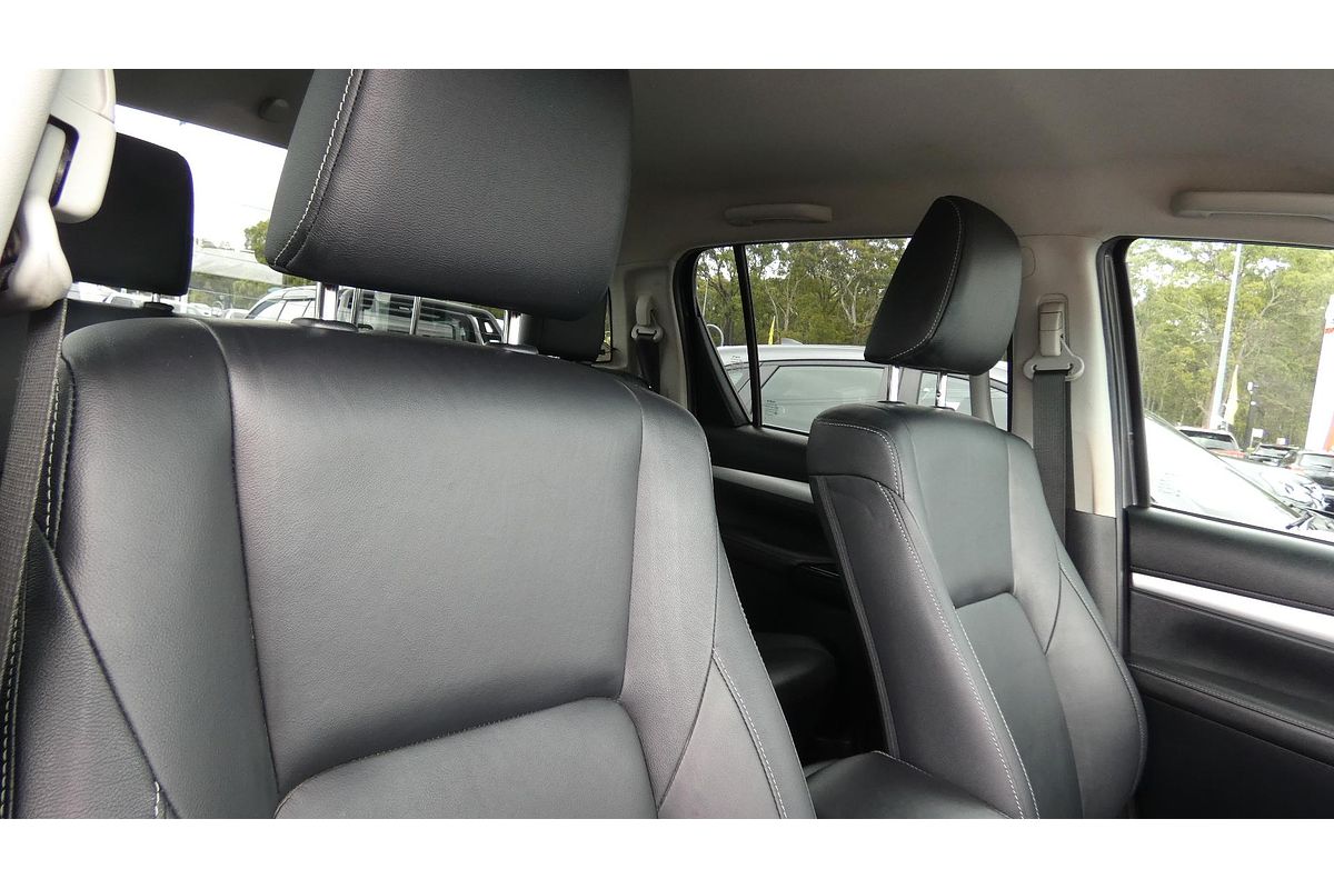 2017 Toyota Hilux SR5 GUN126R 4X4