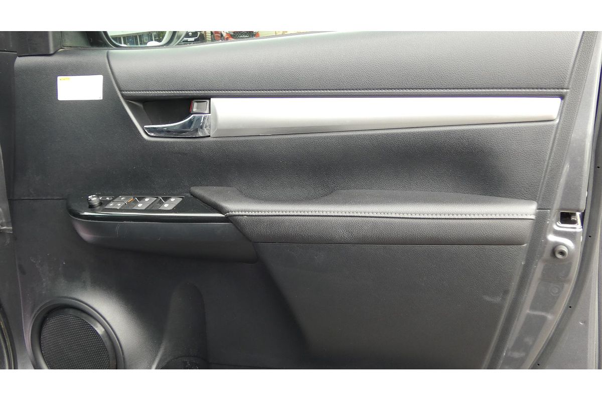 2017 Toyota Hilux SR5 GUN126R 4X4