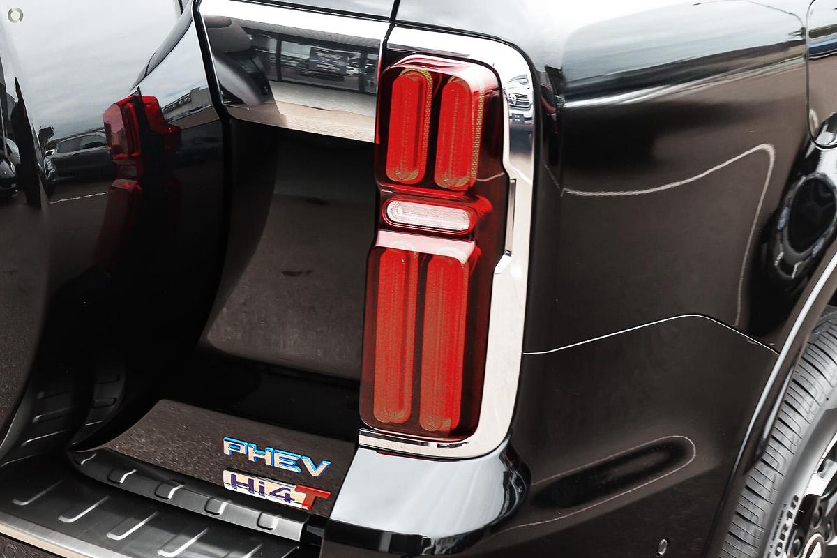 2025 GWM Tank 500 Ultra Hi4-T PHEV P03