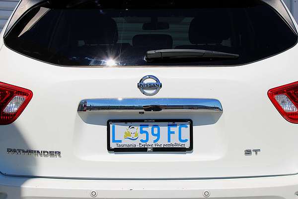 2017 Nissan Pathfinder ST R52 Series II