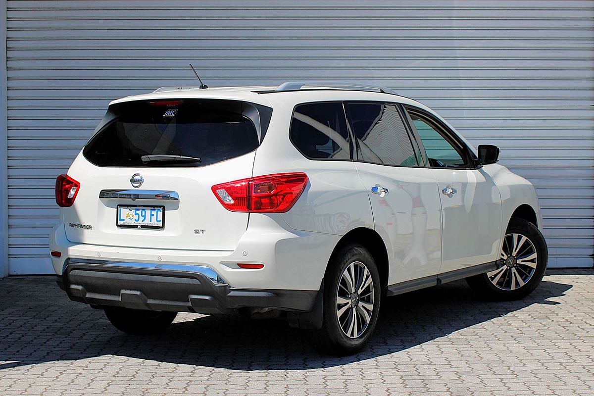 2017 Nissan Pathfinder ST R52 Series II