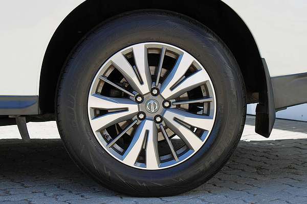 2017 Nissan Pathfinder ST R52 Series II