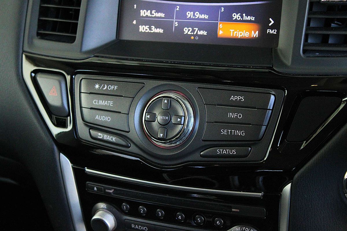 2017 Nissan Pathfinder ST R52 Series II