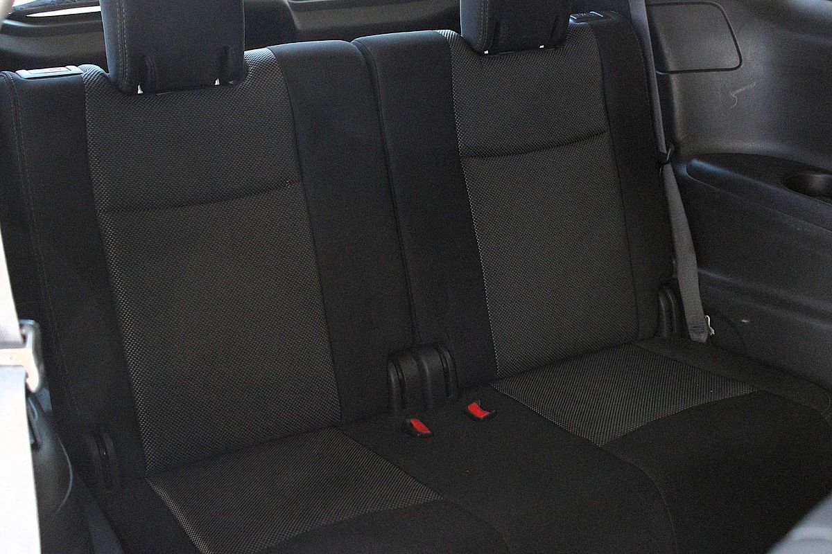 2017 Nissan Pathfinder ST R52 Series II