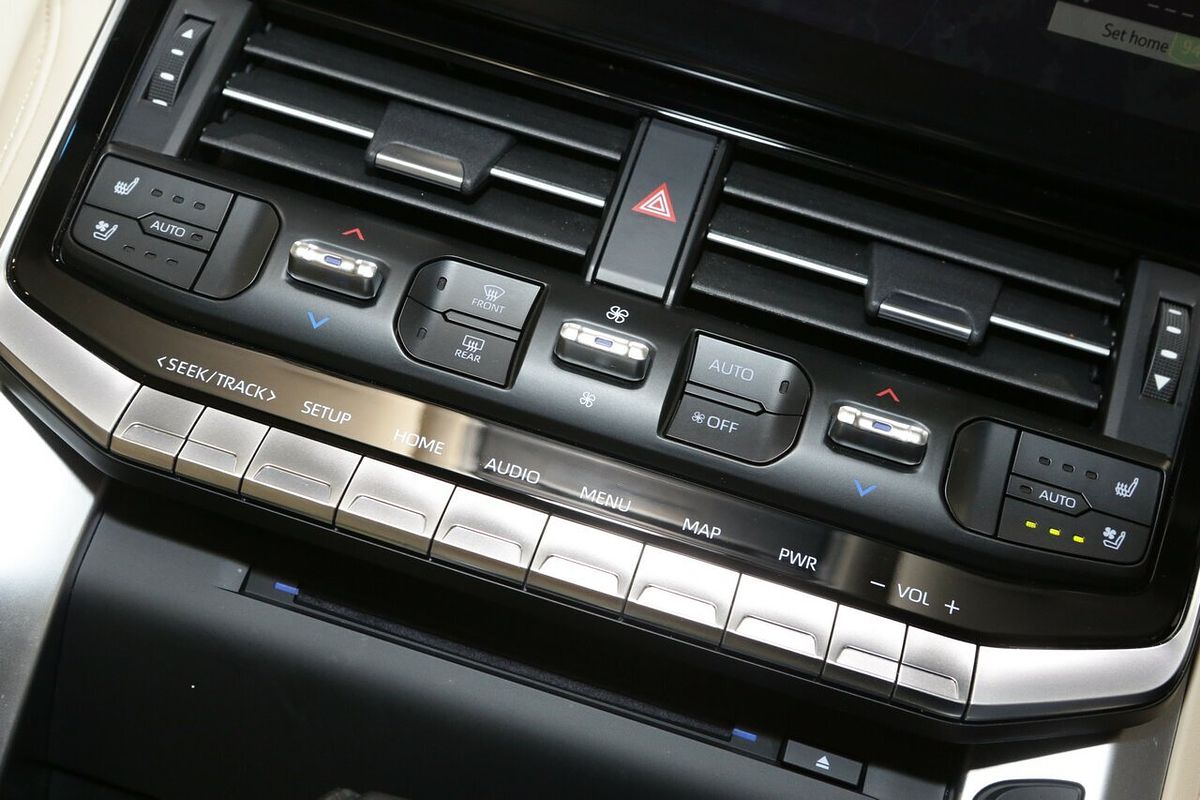 2023 Toyota Landcruiser VX FJA300R