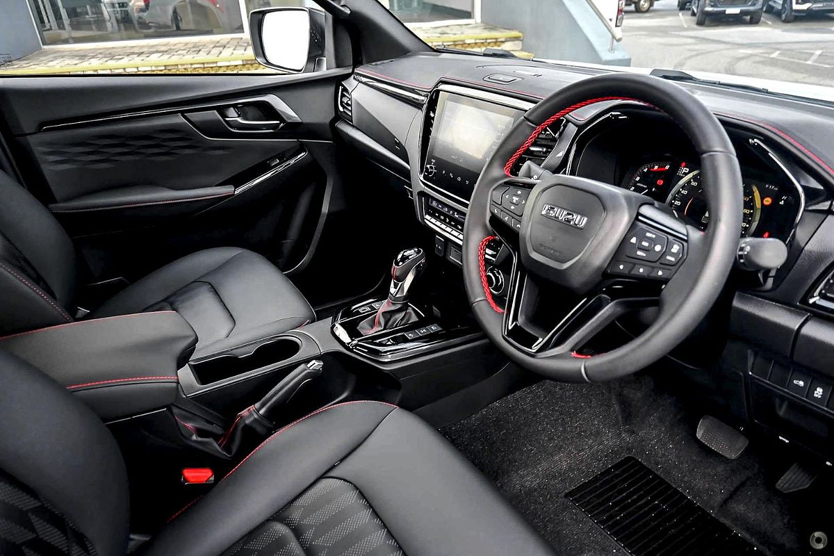 2025 Isuzu D-MAX
