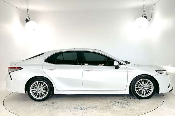 2018 Toyota Camry SL GSV70R