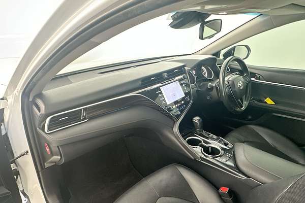 2018 Toyota Camry SL GSV70R