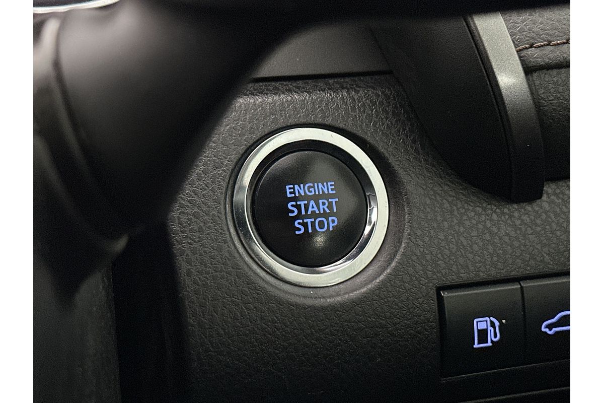 2018 Toyota Camry SL GSV70R