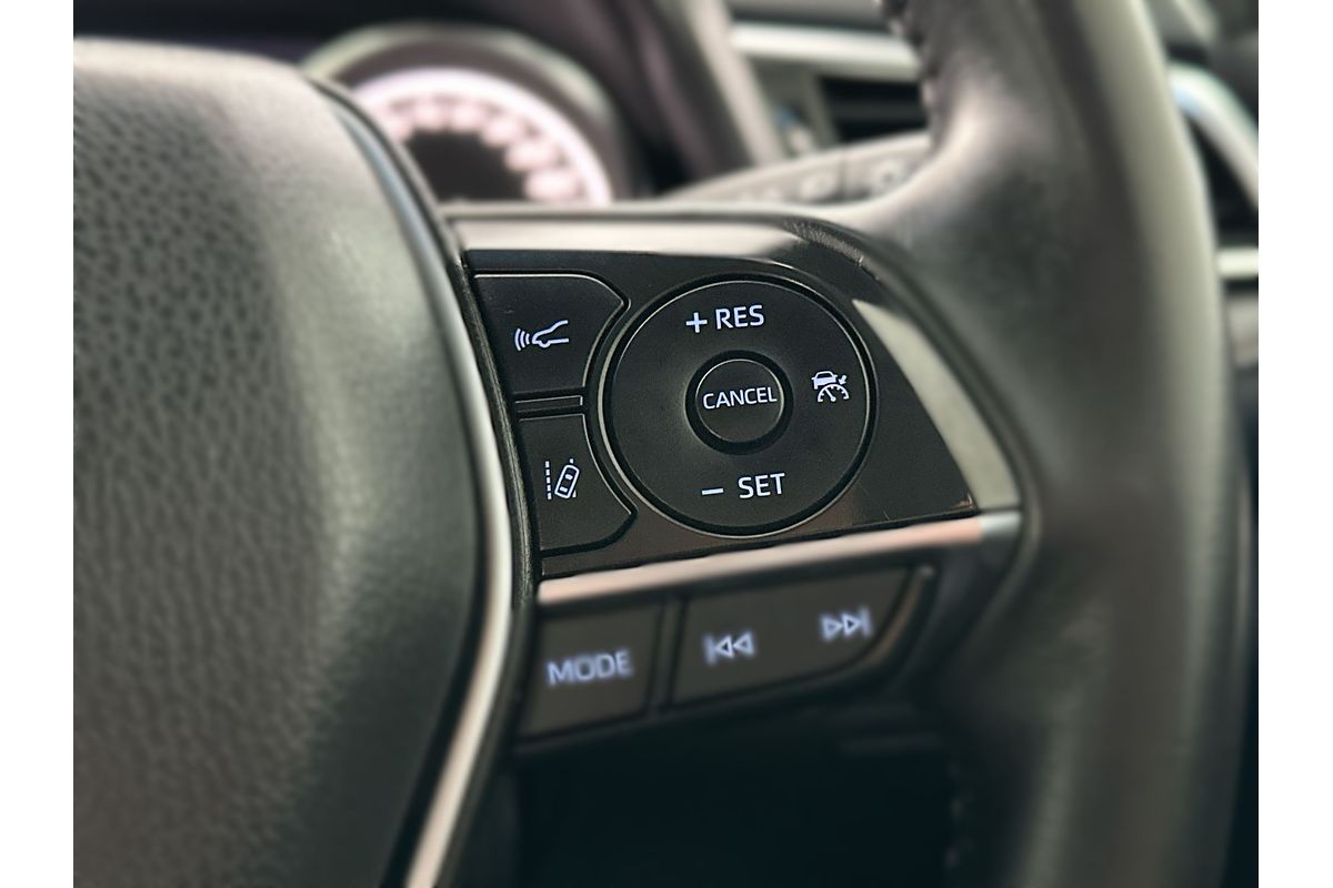 2018 Toyota Camry SL GSV70R