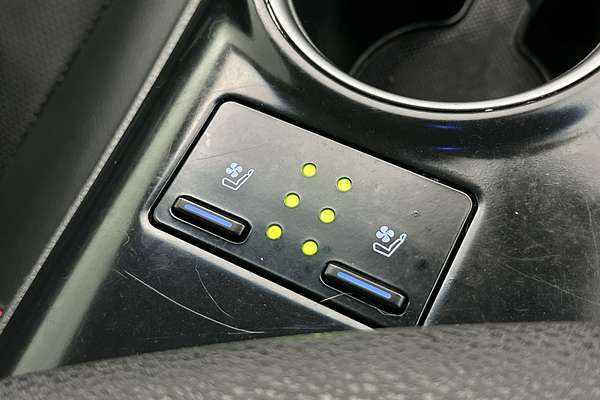 2018 Toyota Camry SL GSV70R