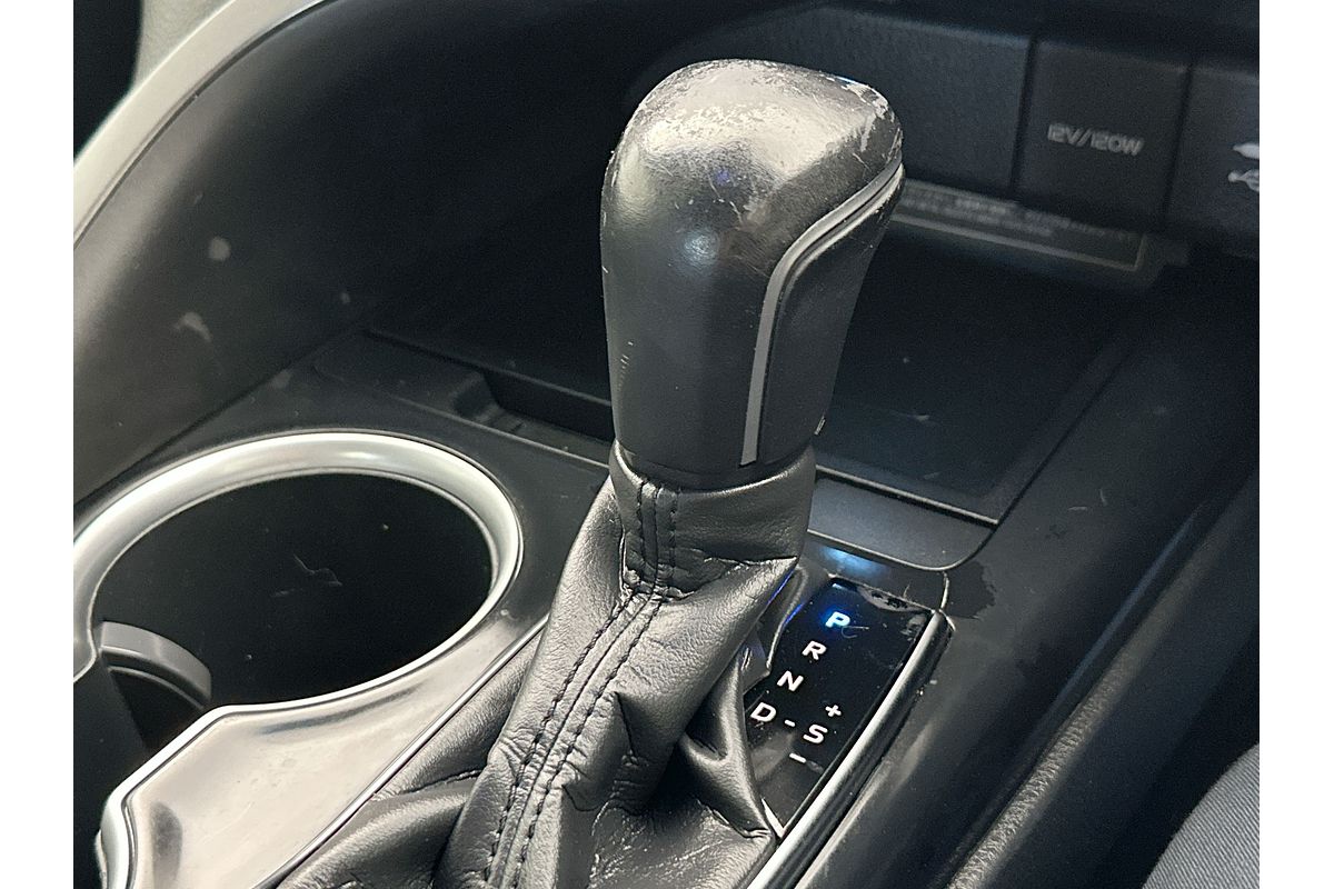 2018 Toyota Camry SL GSV70R