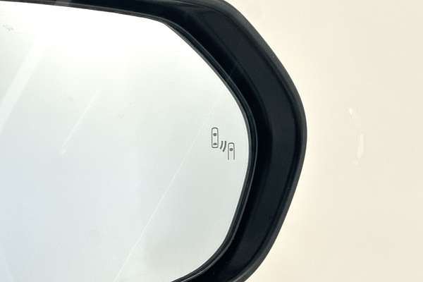 2018 Toyota Camry SL GSV70R