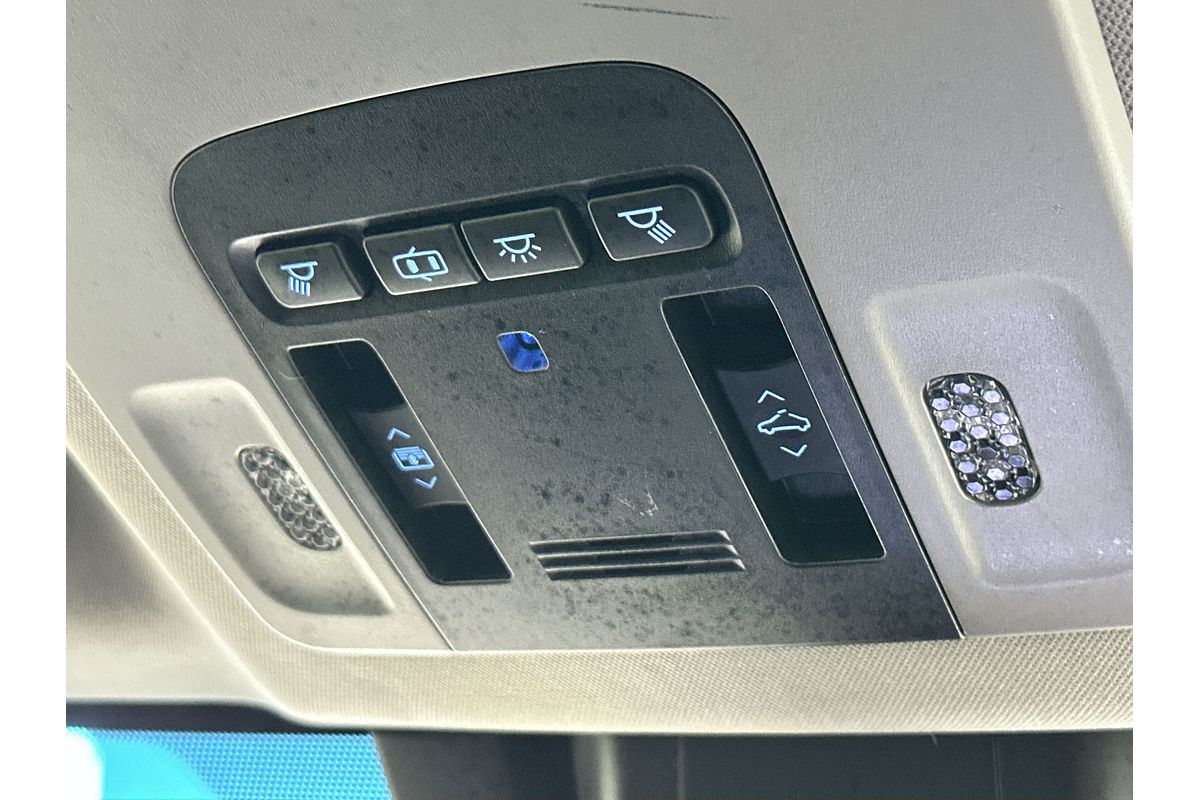 2018 Toyota Camry SL GSV70R