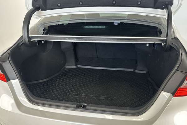 2018 Toyota Camry SL GSV70R