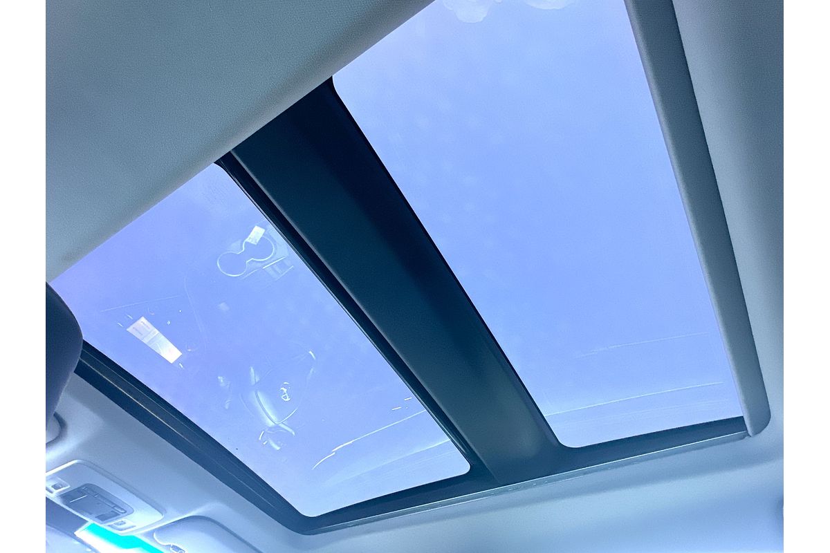 2018 Toyota Camry SL GSV70R