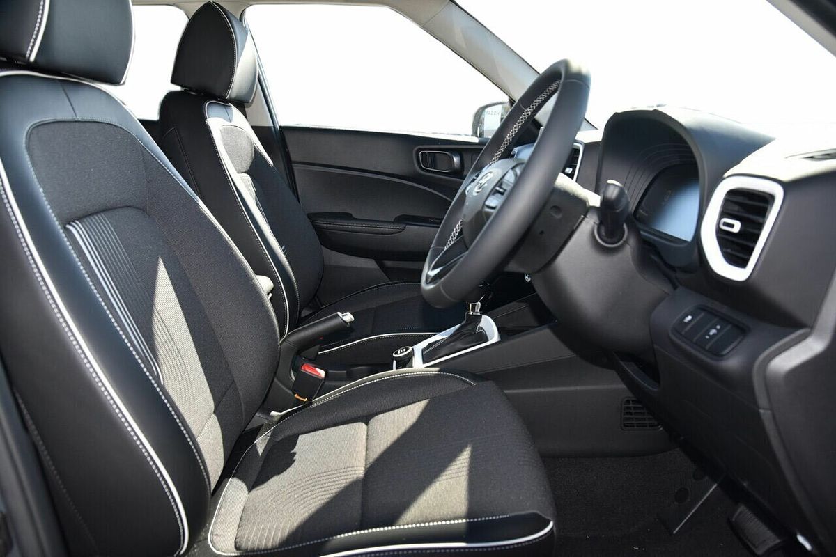 2025 Hyundai Venue Elite QX.V5