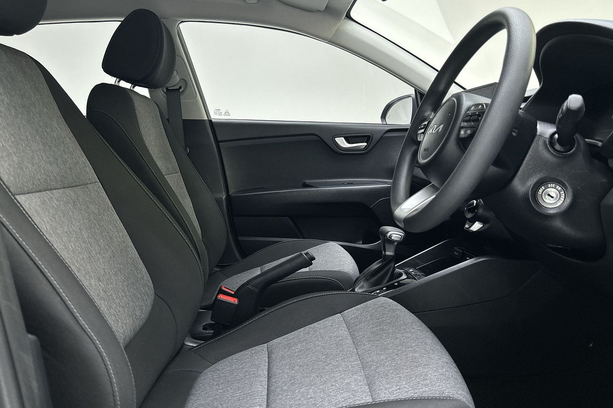 2024 Kia Stonic S YB