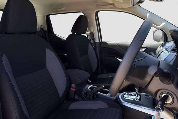 2024 Nissan Navara ST D23 4X4