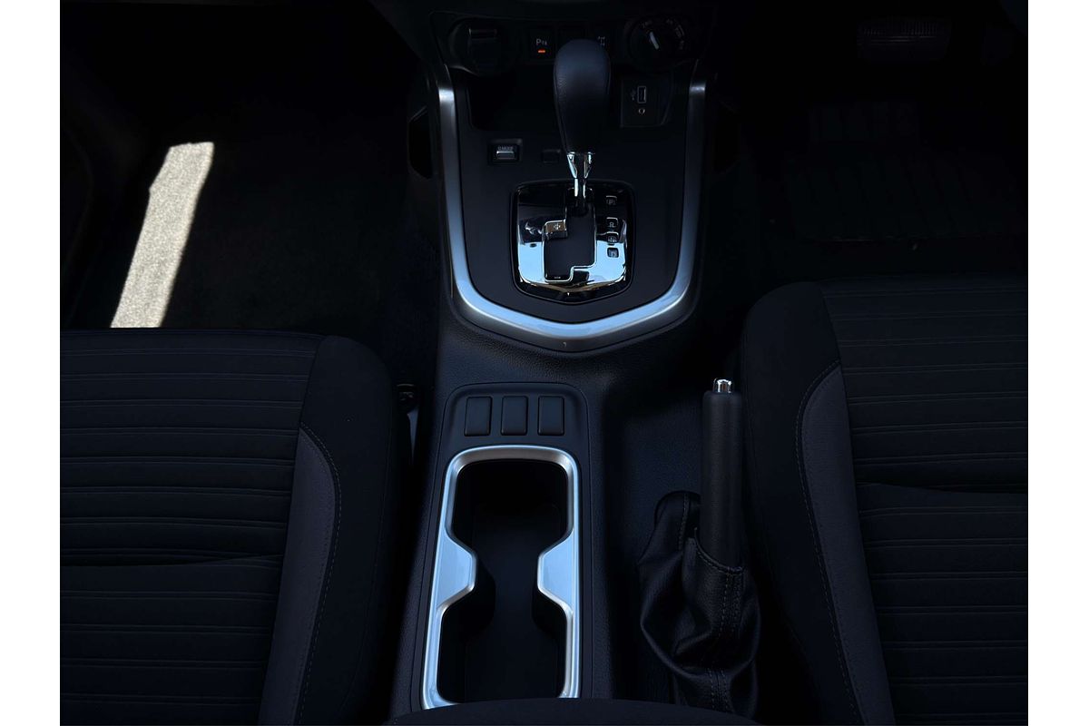 2024 Nissan Navara ST D23 4X4