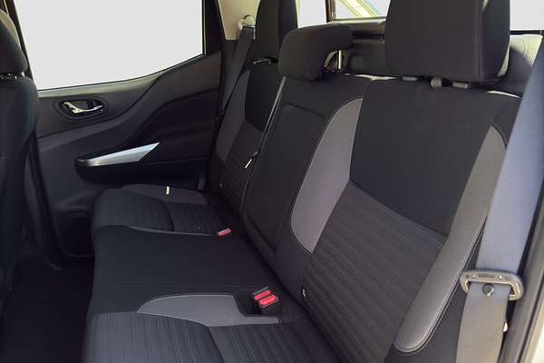 2024 Nissan Navara ST D23 4X4