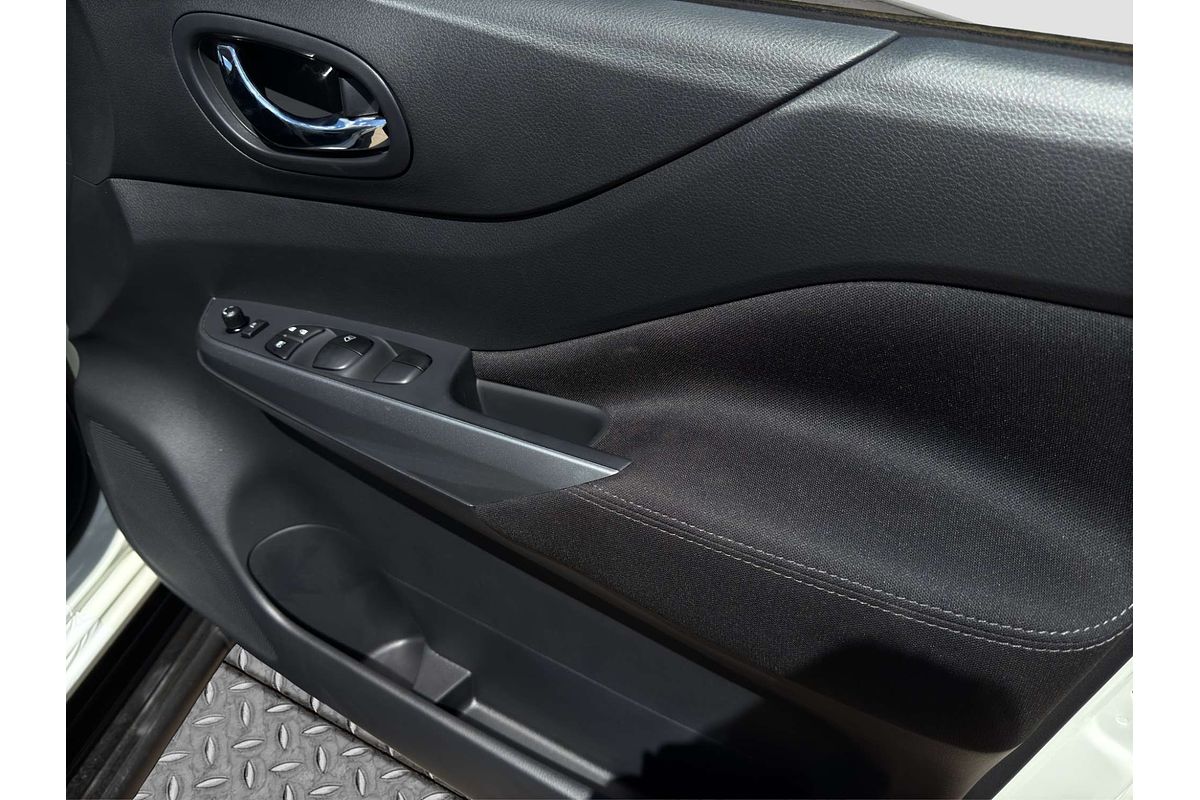 2024 Nissan Navara ST D23 4X4