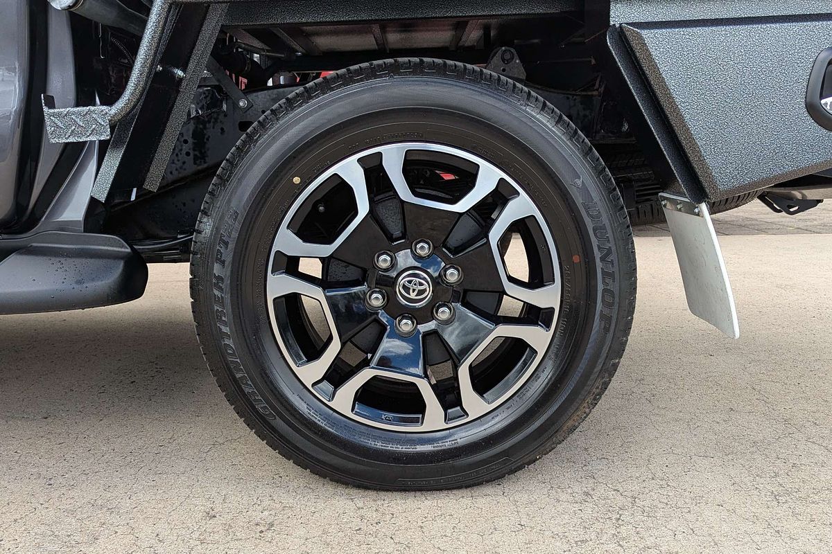 2025 Toyota Hilux SR5 48V GUN126R 4X4