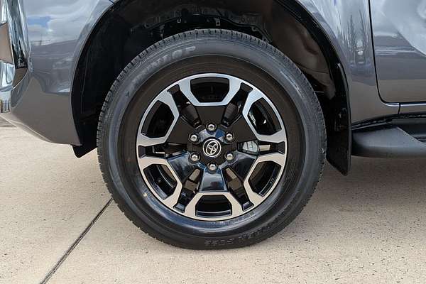 2025 Toyota Hilux SR5 48V GUN126R 4X4