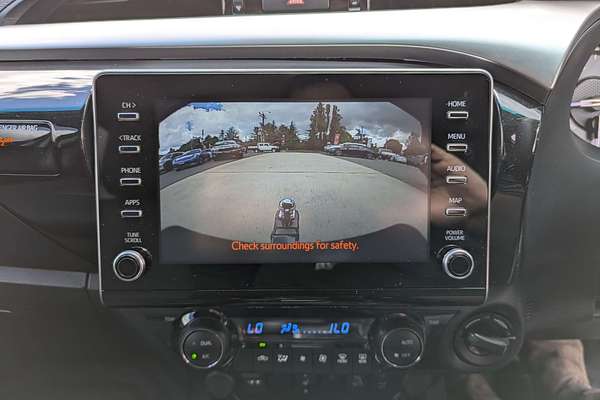 2025 Toyota Hilux SR5 48V GUN126R 4X4