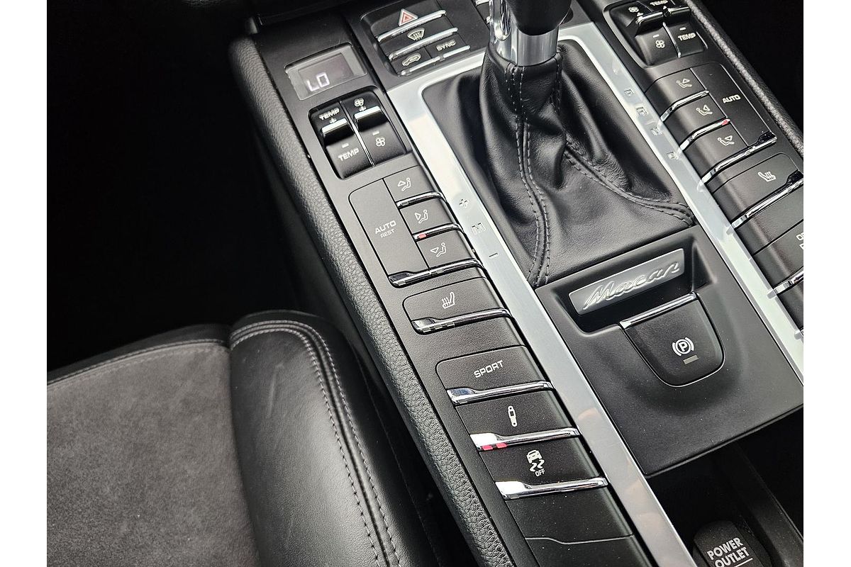 2017 Porsche Macan GTS 95B