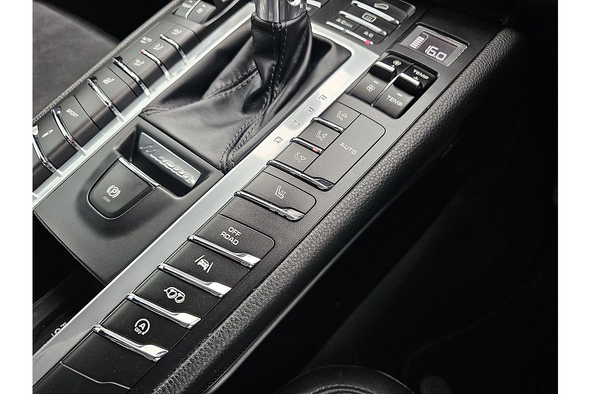 2017 Porsche Macan GTS 95B