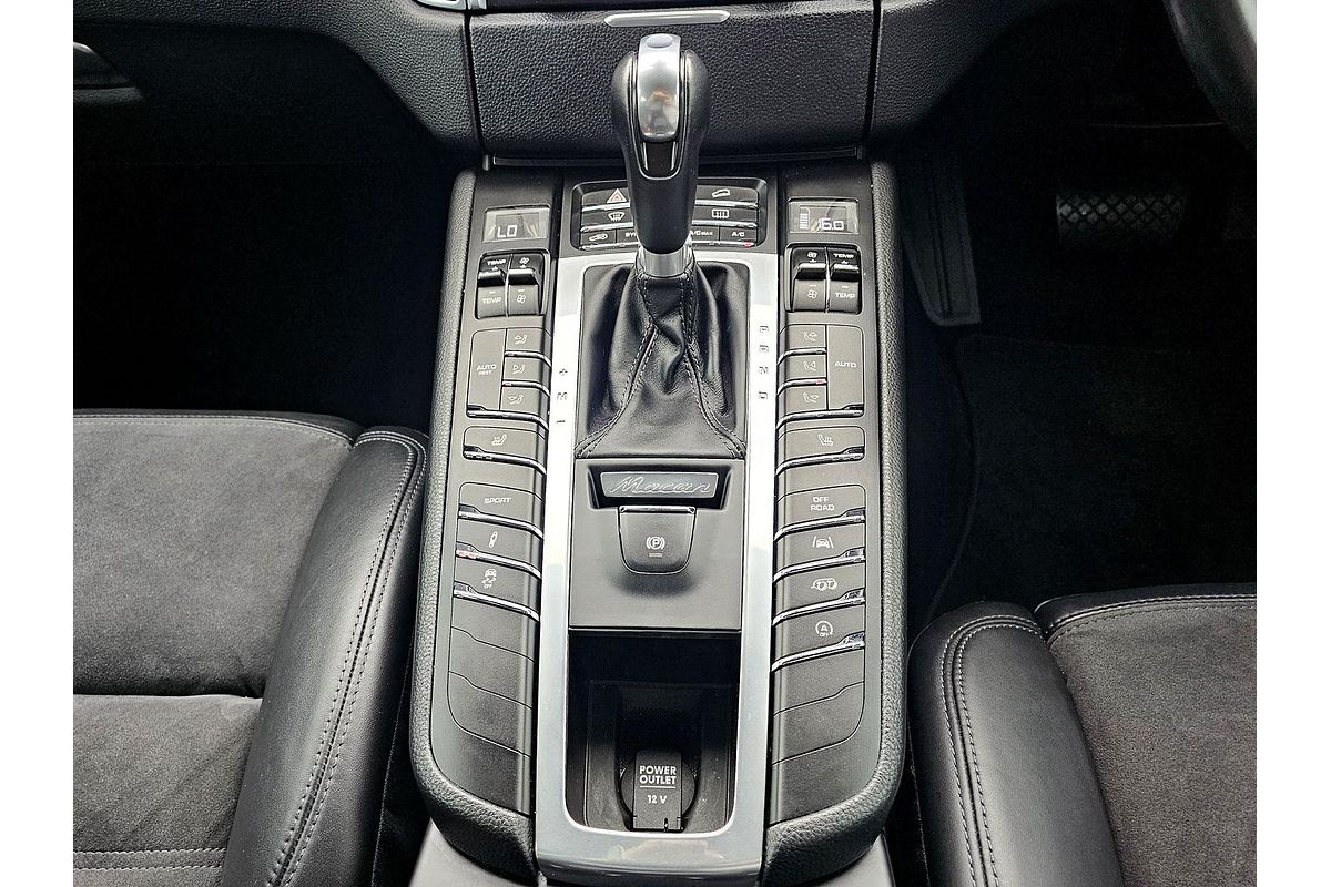 2017 Porsche Macan GTS 95B