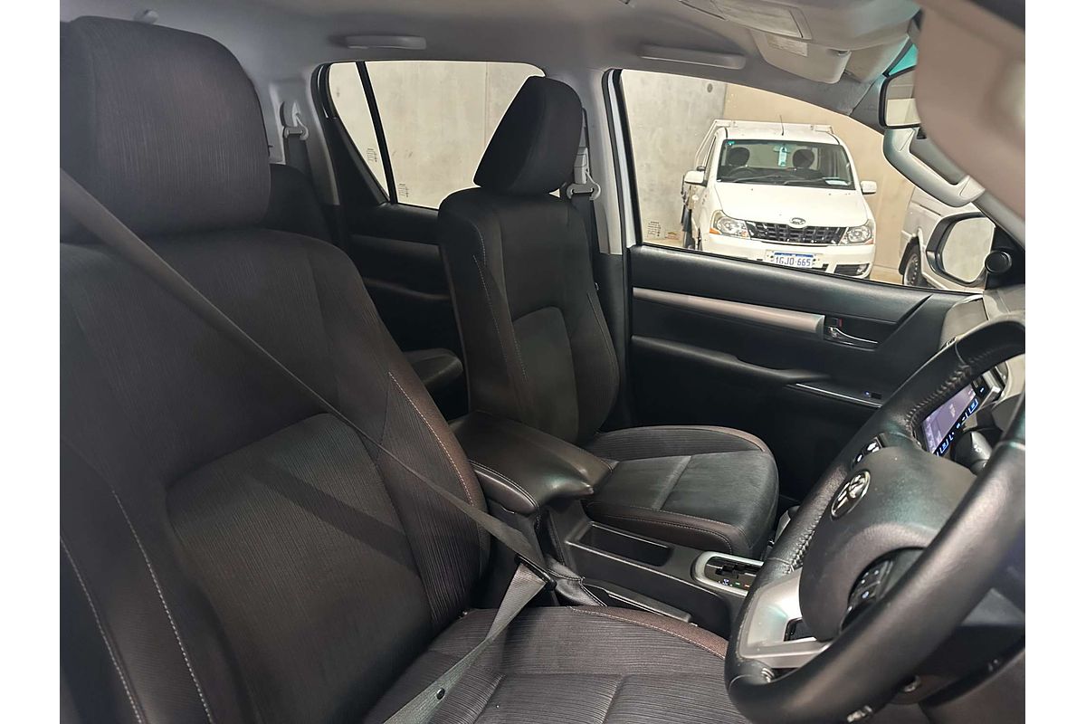 2019 Toyota Hilux SR5 GUN126R 4X4