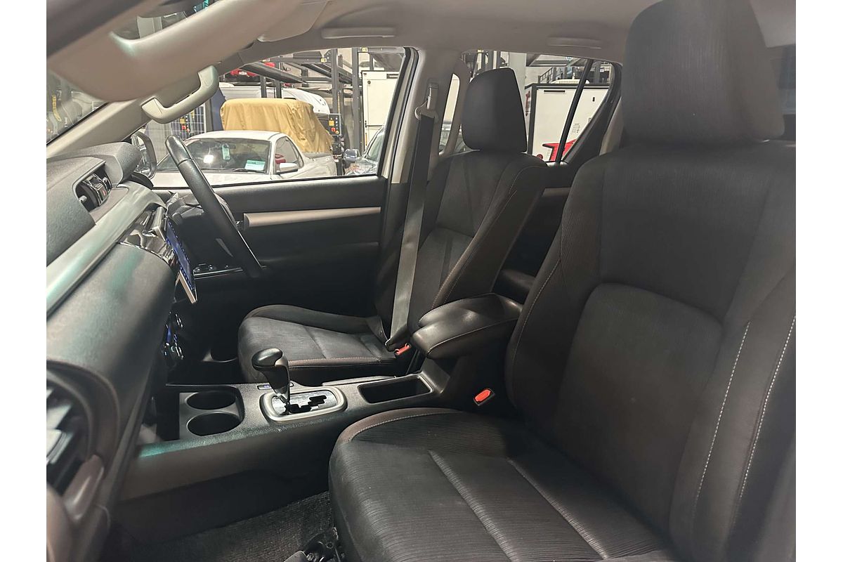 2019 Toyota Hilux SR5 GUN126R 4X4