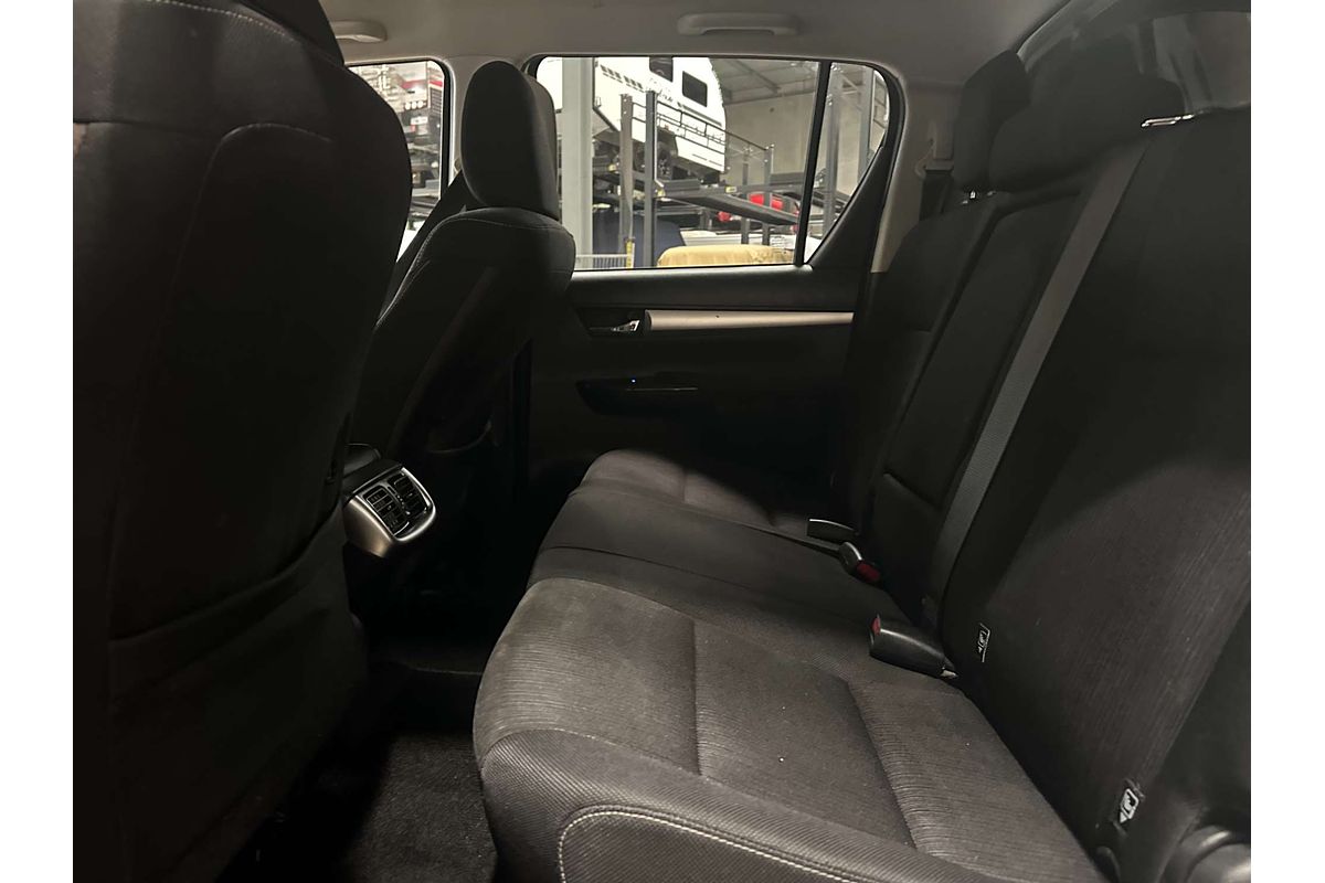 2019 Toyota Hilux SR5 GUN126R 4X4
