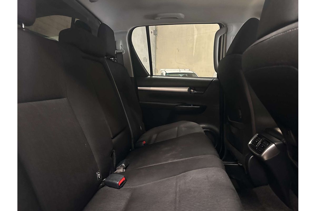 2019 Toyota Hilux SR5 GUN126R 4X4