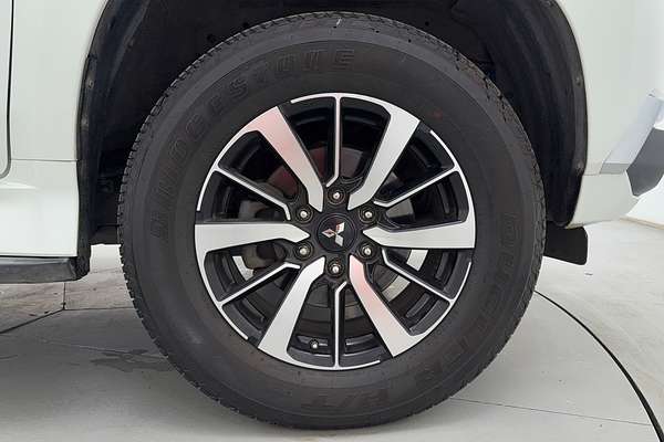 2017 Mitsubishi Pajero Sport GLS QE