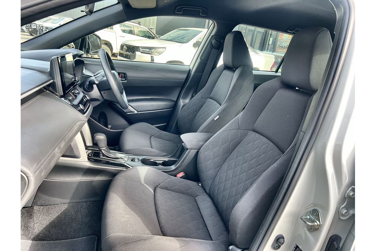 2024 Toyota Corolla Cross GX MXGH10R