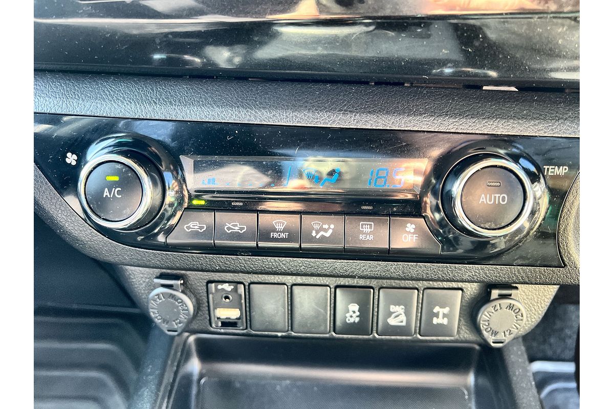 2017 Toyota Hilux SR5 GUN126R 4X4